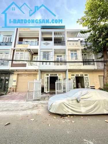 VỊ TRÍ NHÀ SÁNG ĐẸP GIÁ TỐT Bán Nhà 1 Trệt 2 Lầu Mới Đẹp - Đường Số 5 - KDC Long Thịnh