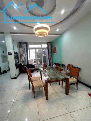 BIỆT THƯ MINI LIỀN KỀ TỈN.H LỘ 10 - KHU TÊN LỬ.A - - ( 8X19M )