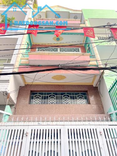 NHÀ 4 TẦNG (4X14M) HẺM 4M GẦN HXH ĐƯỜNG BÙI MINH TRỰC QUẬN 8