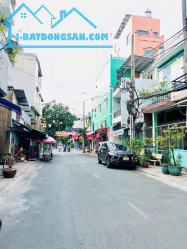 SIÊU PHẨM MT TRẦN THỦ ĐỘ, TIỆN XÂY MỚI DT: 4.6X18M2 SỔ VUÔNG NHÀ NÁT GIÁ 8.8 TỶ