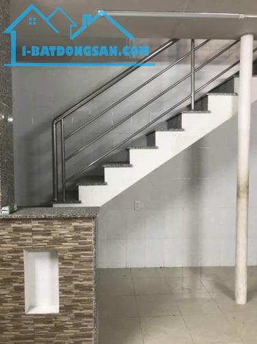 Bán nhà rẻ 6 x 4.6m 1 trệt 2 lầu Cống Quỳnh Q1 TP.HCM