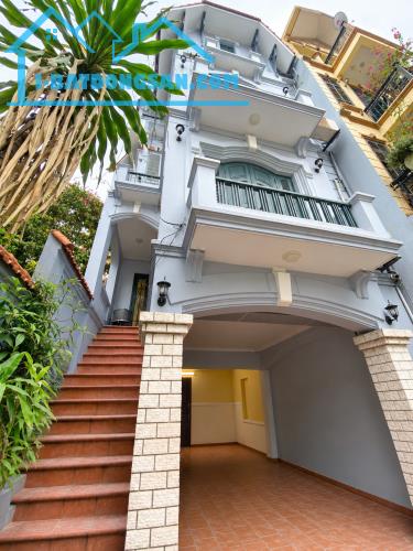 Nguyễn Sơn – Bồ Đề, 85m² x 4 tầng, ô tô đỗ cửa, sát công viên