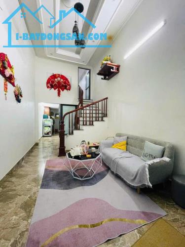 BÁN NHÀ ĐẸP 1.3 TỶ 2 TẦNG 43M2 ( TÂY NAM ) NGÕ NGUYỄN BÍNH