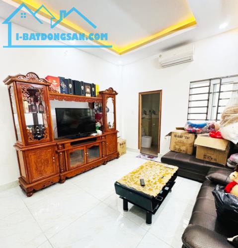 Bán nhà 4 tầng ở ngay, Hẻm Xe Tải, Phan Anh, 4x17m, 68m2, chỉ 8.x tỷ TL