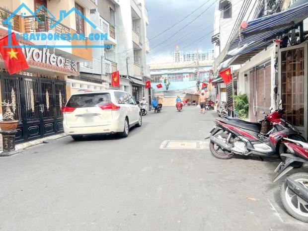 NHÀ 2 LẦU (4x19M) HẺM XE HƠI LÊ VĂN LƯƠNG – GẦN LOTTE MART QUẬN 7