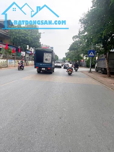 BÁN NHÀ - MẶT PHỐ CỔ BI KINH DOANH, VỈA HÈ. DT 136M2, MT 6.4M