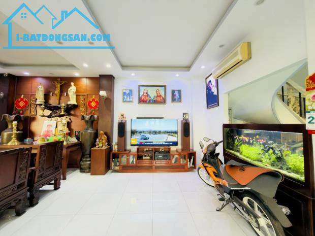 Biệt thự góc Homyland Riverside – View sông – Dt 220m² (10 x 22) x 3 tầng