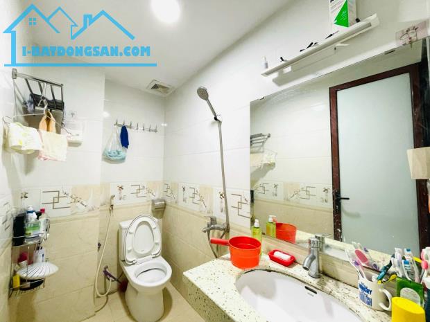 BÁN NHÀ KĐT ĐẠI KIM – HOÀNG MAI, LÔ GÓC HAI MẶT TIỀN ĐƯỜNG Ô TÔ THÔNG RỘNG, KD VĂN PHÒNG.