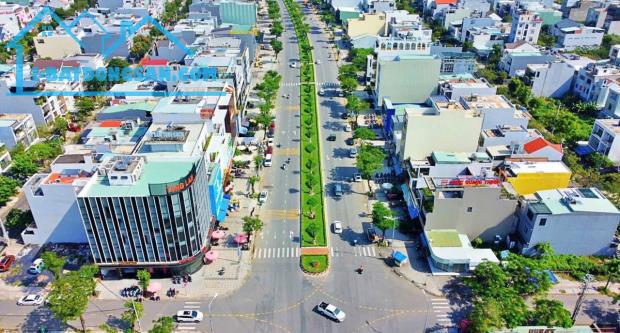💰 Đất, 200m2 đường Nguyễn Phước Lan, Hướng đông bắc, đảo 1 Hòa xuân. Vị trí rất đẹp 🌴