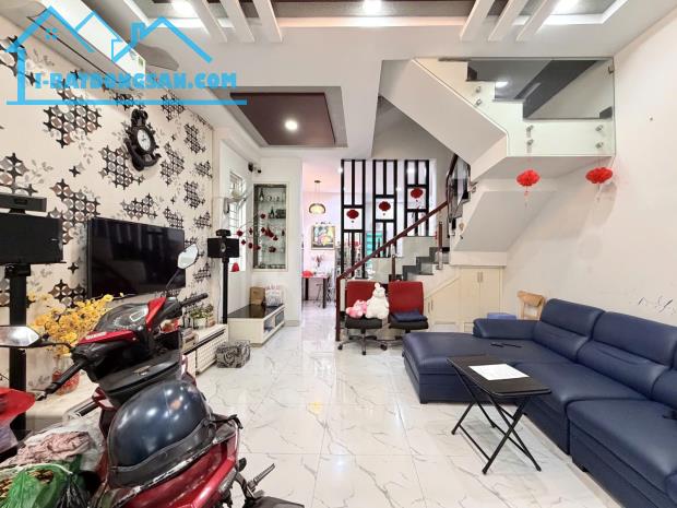 🔥 LÊ VĂN SỸ PHÚ NHUẬN – SÁT MẶT TIỀN – 57M² A4 – 4 TẦNG – 5PN – CHỈ 9.5 TỶ 🔥