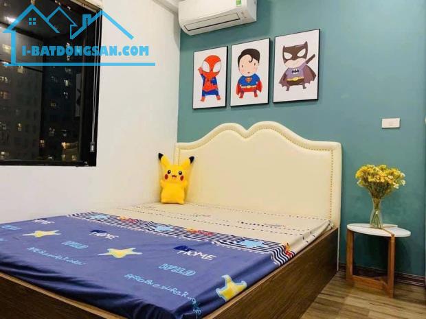 Chuyển Việc Bán Chung Cư Việt Hưng, Long Biên 70m2, chỉ 4,4 tỷ