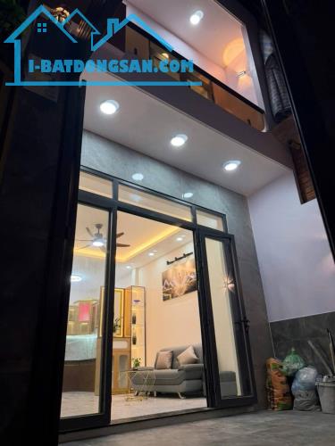1/ CẠNH LÊ VĂN QUỚI - 53M2 (4.3 X 13.5) - 2 TẦNG 3PN MỚI ĐẸP - CHỈ 5.2 TỶ