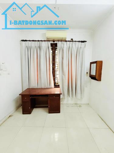 MẶT PHỐ,PHÓ ĐỨC CHÍNH, BA ĐÌNH- VỈA HÈ-KD-Ô TÔ: 90/95M X4T, MT 4,6M GIÁ 58,9 TỶ.