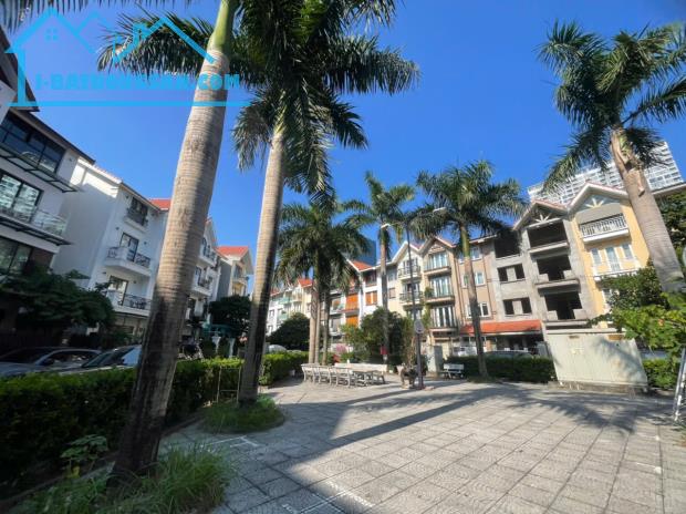 Siêu Hiếm Biệt Thư Lão Thành Chính Phủ Phố Đỗ Đức Dục 122m2 Mt 7.5m Nhà Đẹp Ở Ngay