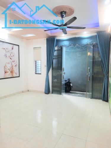 BÁN NHÀ 1 TỶ 590 TRIỆU , ĐƯỜNG VĂN CAO, 38M2 x 3 TẦNG