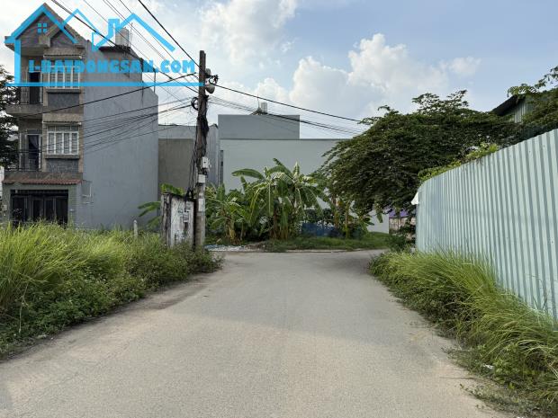 Bán nền khu phân lô, Nguyễn Duy Trinh, 56m2, giá 3,6 tỷ.