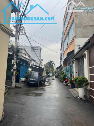 Bán Nhanh Giá Rẻ Lô Đất HXH đường lê đình cẩn Bình Tân DT 4.5m x 18m giá chỉ 4.6 TỶ