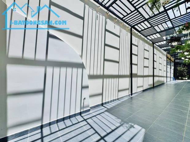 Bán Nhà Gần 80m² – Ngang Gần 10m – Sát Mặt Tiền Cách Mạng Tháng 8 – Giá 8,8 Tỷ Ít