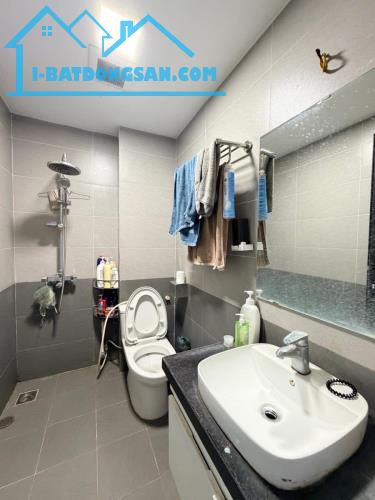BÁN NHÀ PHỐ ĐẠI TỪ - HOÀNG MAI, LÔ GÓC 3 MẶT THOÁNG, MẶT TIỀN RỘNG, GẦN ĐƯỜNG Ô TÔ.
