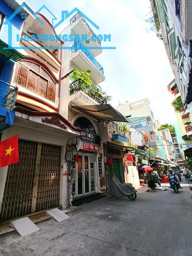 Siêu Phẩm Quận 5 Tọa Lạc Trên 3 Tuyến Đường - 41,7m² Không Lộ Giới - 3 Tầng - 13 Tỷ 💥