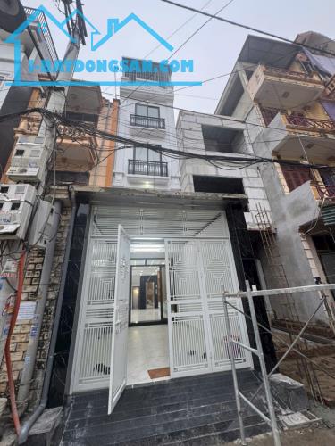 ĐẸP RẺ NHẤT KHU VỰC BÁN GẤP NHÀ NHÀ MỚI TINH 28 LÊ TRỌNG TẤN 50M2 - THANG MÁY XỊN - OTO ĐỖ