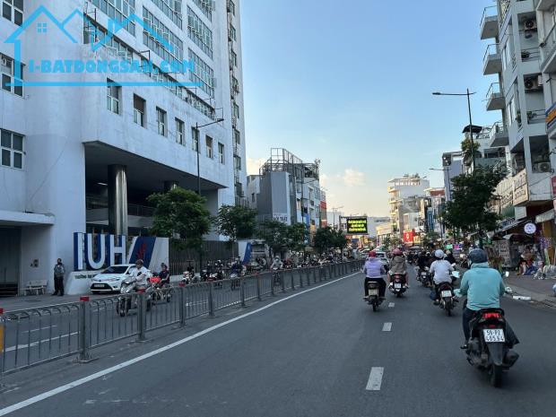 Bán nhà MTKD đa nghề ngang 4.4m 101m2 3 lầu ngay chợ Gò Vấp Nguyễn Văn Nghi chỉ 13.5 tỷ.