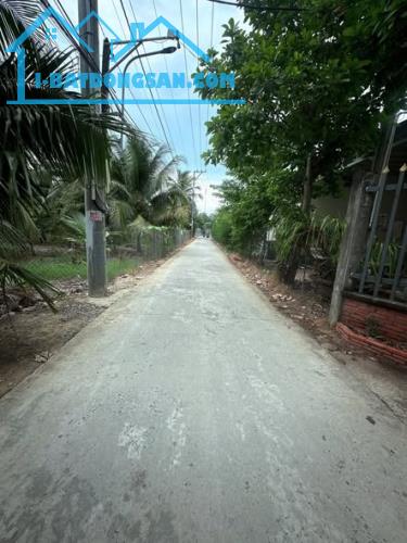 (65)Bán đất thổ cư 495m2 cách đường Nguyễn Thị Định 200m