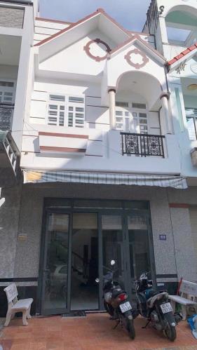 Nhà 1 trệt 1 lầu đường B5 Kdc Hưng Phú, Phường Hưng Phú, TP Cần Thơ