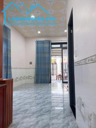 Bán nhà cấp 4 ngang gần 7m gần Giáo Xứ Thái Hòa, Hố Nai 3, Trảng Bom, 160m2, giá 2 tỷ 350.