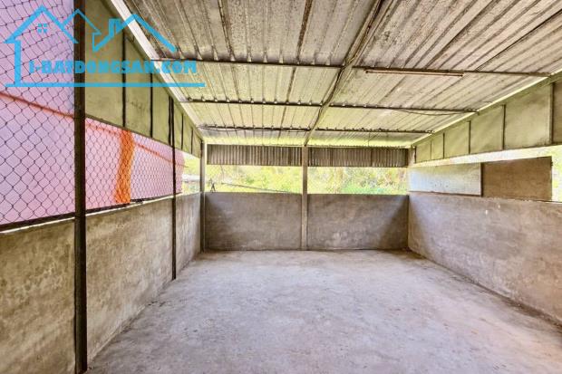 Nhà cấp 4,MT nhựa, SHR, 125m2, Xã Tân Thông Hội, Giá 800tr.