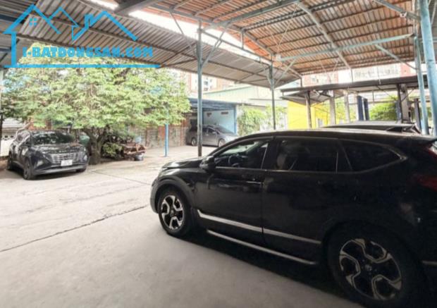 Nhà Mặt Tiền, Tô Vĩnh Diện-Vincom, 150 Triệu/th, Ngang 23m, 1732m2(23x70), Chỉ 200 Tỷ TL)