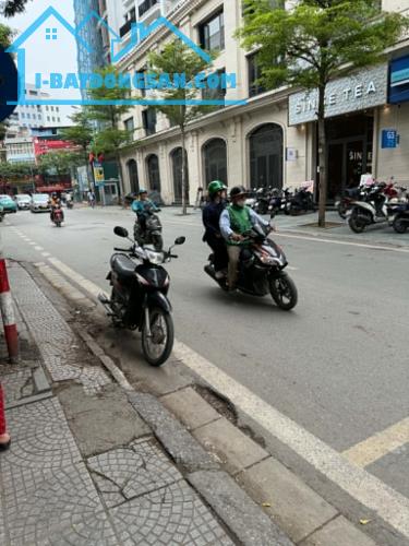 Bán nhà Mặt Phố Chùa Láng Đống Đa 120m2-10T MT5,1m 2MT 2 Thoáng 103 Tỷ Chùa Láng.