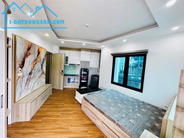 Nguyễn Văn Huyên - Toà căn hộ 90m² MT 8m - Lô góc- Ngõ thông VF3 - TM -Dòng tiền 2,2 tỷ