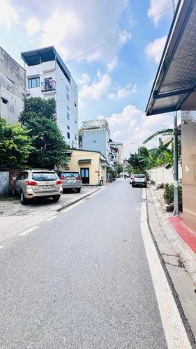 Bán Đất Lê Văn Hiến Đông Ngạc Cạnh HV Tài Chính. 45m MT 4. Ô Tô Vào Đất. Giá 12.8 Tỷ