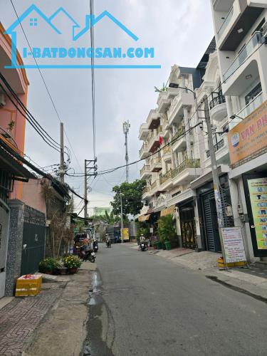 CHỈ HƠN 5 TỶ - 90M2 (4.5 X 20) - 2 TẦNG - HẺM XE TẢI 6M - HƯƠNG LỘ 2 BÌNH TÂN