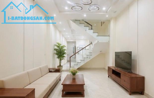 NHÀ 70.6 m2 X4 TẦNG - SÁT VẠN PHÚC CITY - KHÔNG GIAN SỐNG TỐT - NHỈNH 10 TỶ