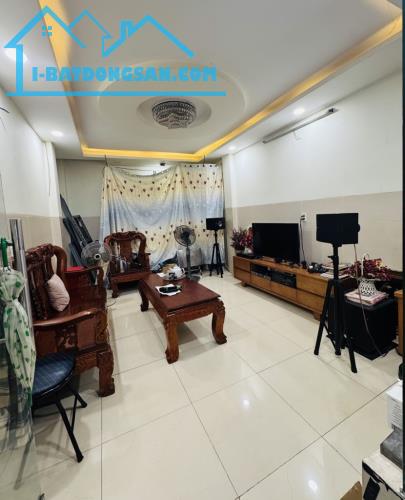 Bán nhà mặt tiền Mai Xuân Thưởng Quận 6 - 5 Tầng - Kinh doanh đa nghành - Giá 15.5 tỷ