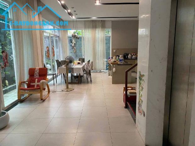 Biệt thự KDC Gia Hòa – Dt 154m² (7 x 22) x 4 tầng - Thang máy – Phước Long B