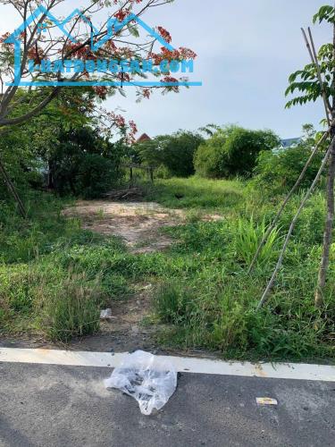 BÁN LÔ ĐẤT 500M2- ĐỐI DIỆN DỰ ÁN VINHOME-GIÁ TỐT CHO ANH CHỊ ĐẦU TƯ