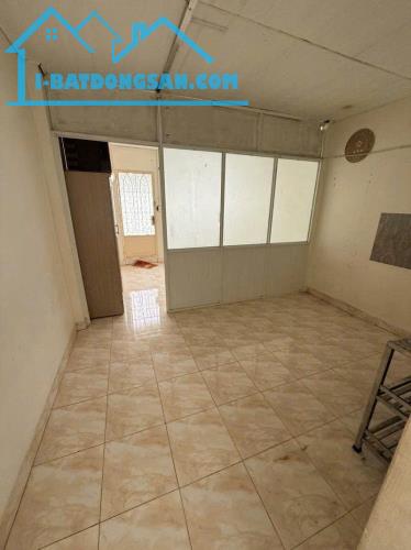 Bán gấp nhà mặt tiền Quận 3 - Ngay Cư Xá Đô Thành ít căn rao bán - 3 tầng cho thuê 22triệu
