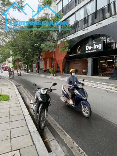 Bán Nhà Mặt Phố Nguyễn Đình Thi Tây Hồ 150m2-6T MT11m Lô Góc VIEW Hồ 220 Tỷ Nguyễn Đình Th