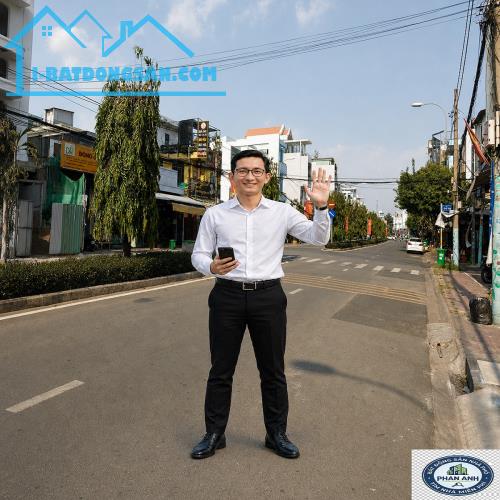 Đúng là không nhanh tay thì chỉ có tiếc: Đất mặt tiền Đại Lộ sát vách Global City! 88m2.