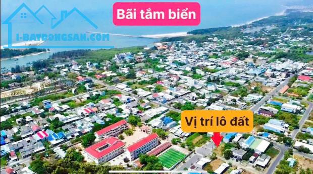 Cắt lỗ bán nhanh! góc 2 mặt tiền200m2 chỉ 1ty560 ngang 8m khu bàn cờ Chợ Lộc An, công chứn