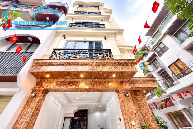 Bán nhà khu Đông Xuân Đỉnh 6 tầng thang máy 50 m2 MT 4.1 m ngõ 3 m chỉ 12.9 tỷ 0948031338