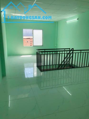 NHÀ 2 MT HẺM XE HƠI NGUYỄN VĂN QUÁ - 80M2 VUÔNG A4 - GIÁ CHỈ 4 TỶ Ở NGAY