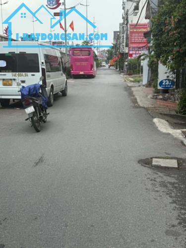 Giảm 7 Tỷ Bán Gấp Nhà Mặt Phố Âu Cơ Tây Hồ 130m2-1T MT10m Lô Góc 66 Tỷ Âu Cơ.