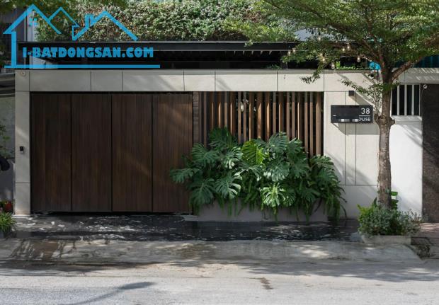 BÁN NHÀ MẶT ĐƯỜNG HOÀNG NGÂN_LÔ GÓC 2 MẶT TIỀN KINH DOANH_355m2_589tr/m2