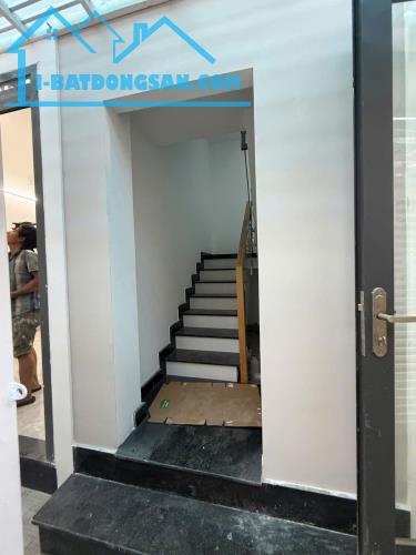 3 TẦNG 4PN 6WC, CÓ THỂ CẢI TẠO THÀNH 6 CĂN HỘ KHÉP KÍN- NHÀ SINH RA ĐỂ LÀM DÒNG TIỀN