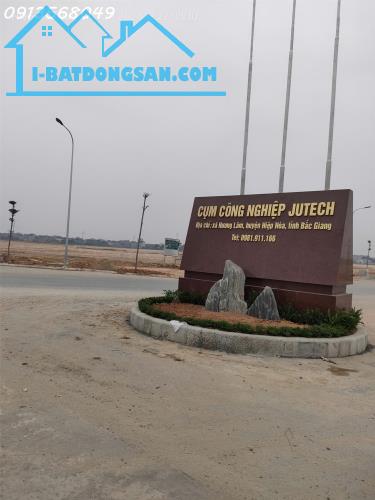 Bán gấp giá rẻô tô, kinh doanh Hiệp Hòa 127m, cấp 4, mặt tiền 5m, 4.4 tỷ Bắc Ninh.