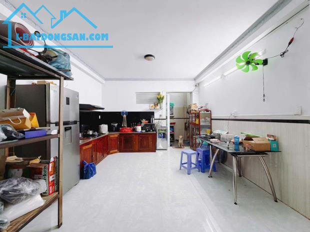 Bán Nhà Hẻm Thông 88 Nguyễn Văn Quỳ Q7 - DT 4.2x24m 1 Lầu ST - Giá 9.2 Tỷ